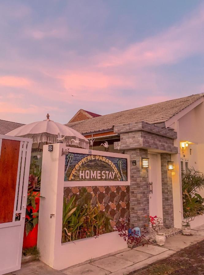 Tropical Paradiso Homestay バニュワンギ エクステリア 写真